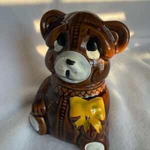 Vintage ceramic bear honey pot made by Houston Foods 1982